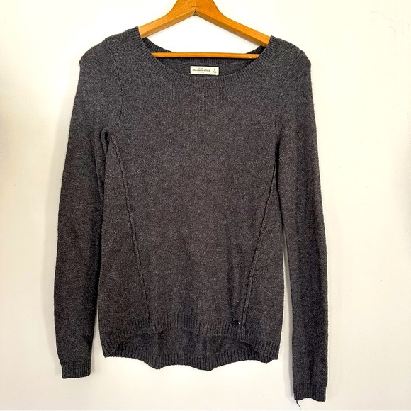 Abercrombie & Fitch Y2K Gray Lightweight Crewneck Sweater Size Small - Picture 1 of 15